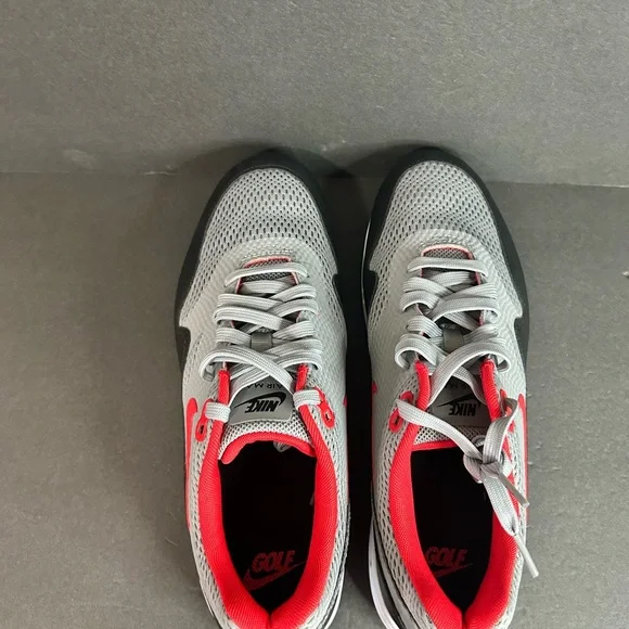 Nike Air Max 1 Golf Shoes Men's Size 10.5 Spikeless Gray Red Cleats CI7576-002